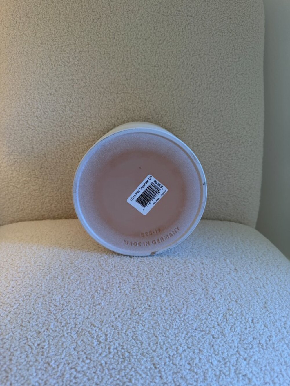 NWT! Ribbed Ceramic Round Planter Pot - Picture 5 of 6